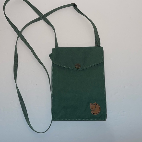 Fjallraven Handbags - Fjällräven G-1000 Green Crossbody Bag